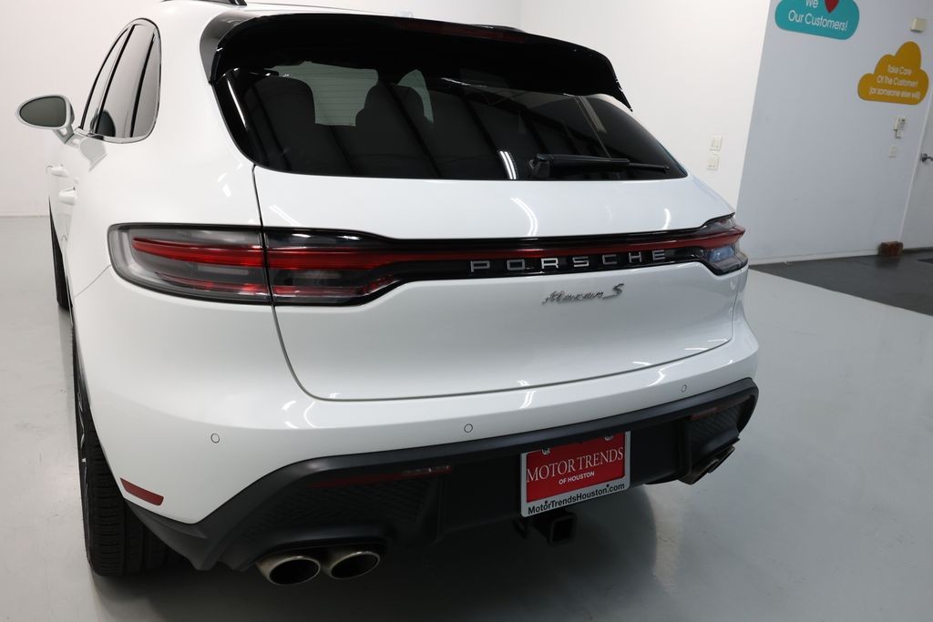 Porsche Macan Vehicle Full-screen Gallery Image 58