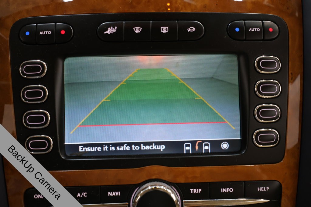 Bentley Continental GTC Vehicle Full-screen Gallery Image 21