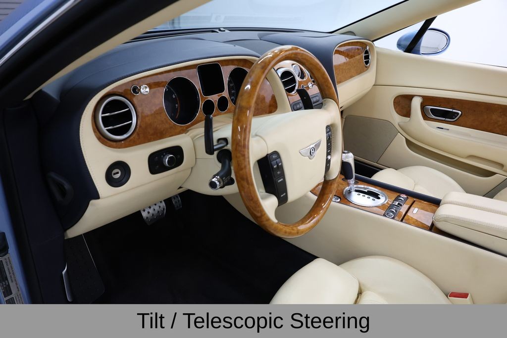 Bentley Continental GTC Vehicle Full-screen Gallery Image 30