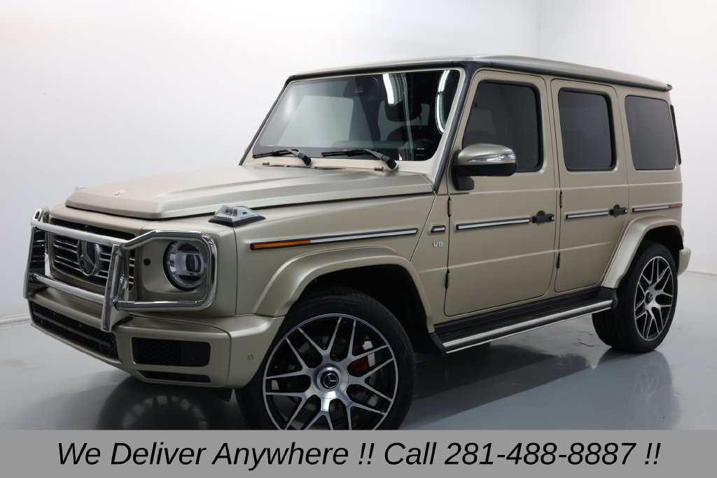 Mercedes-Benz G-Class Vehicle Full-screen Gallery Image 03