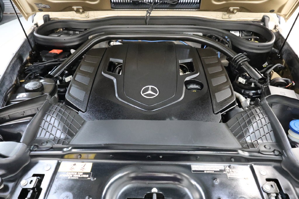 Mercedes-Benz G-Class Vehicle Full-screen Gallery Image 102