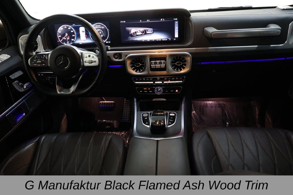 Mercedes-Benz G-Class Vehicle Full-screen Gallery Image 16