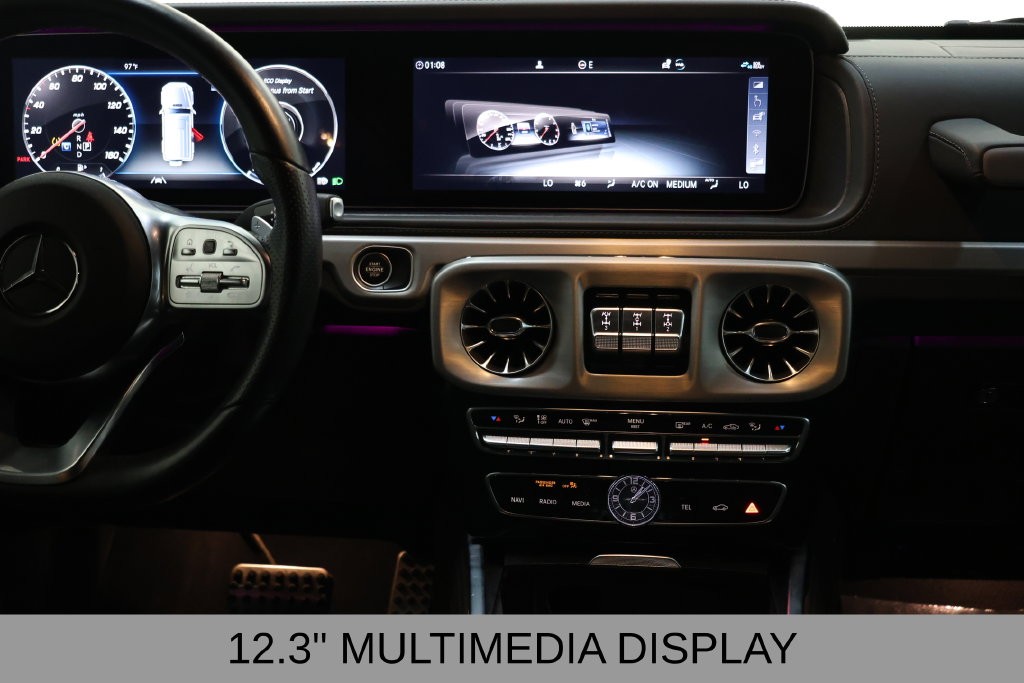 Mercedes-Benz G-Class Vehicle Full-screen Gallery Image 20