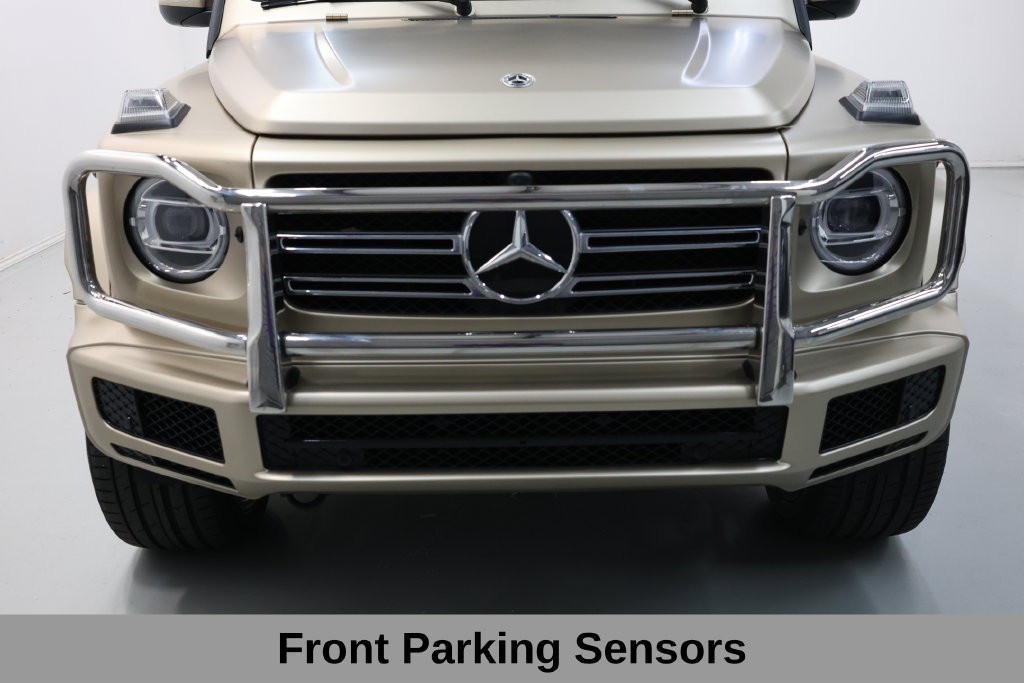 Mercedes-Benz G-Class Vehicle Full-screen Gallery Image 29