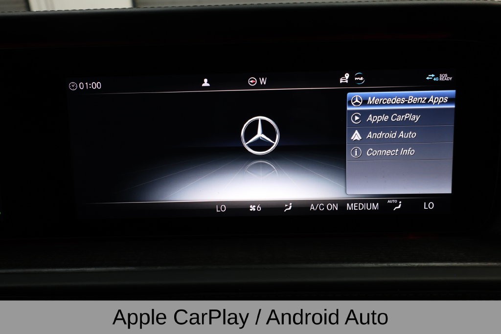 Mercedes-Benz G-Class Vehicle Full-screen Gallery Image 40