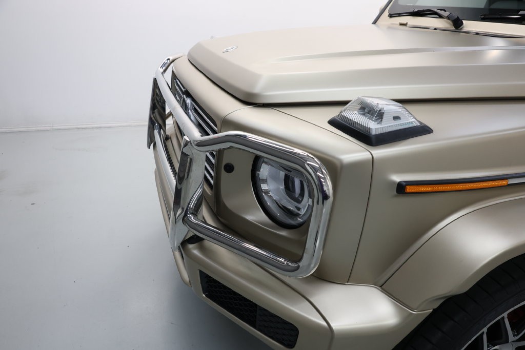 Mercedes-Benz G-Class Vehicle Full-screen Gallery Image 58