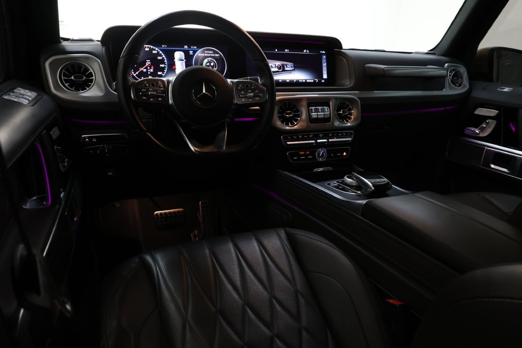 Mercedes-Benz G-Class Vehicle Full-screen Gallery Image 71