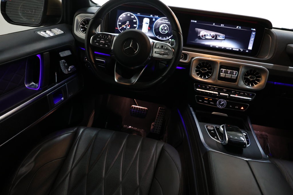 Mercedes-Benz G-Class Vehicle Full-screen Gallery Image 84