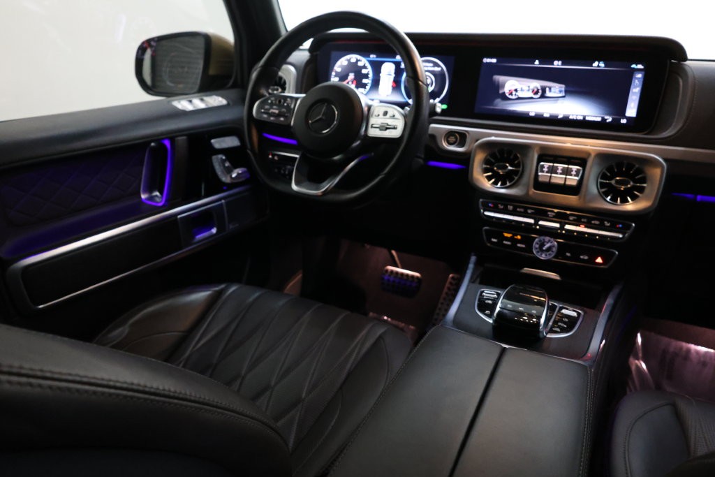 Mercedes-Benz G-Class Vehicle Full-screen Gallery Image 85