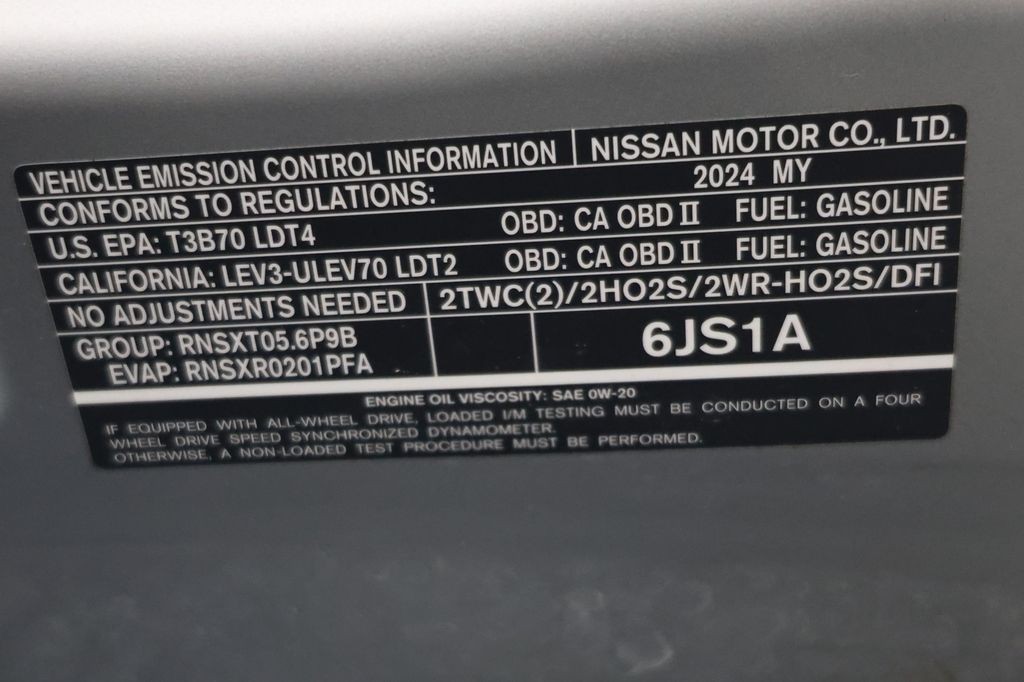 Nissan Armada Vehicle Full-screen Gallery Image 103