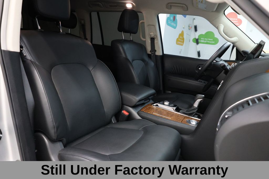 Nissan Armada Vehicle Full-screen Gallery Image 15