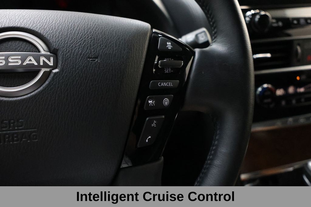 Nissan Armada Vehicle Full-screen Gallery Image 44