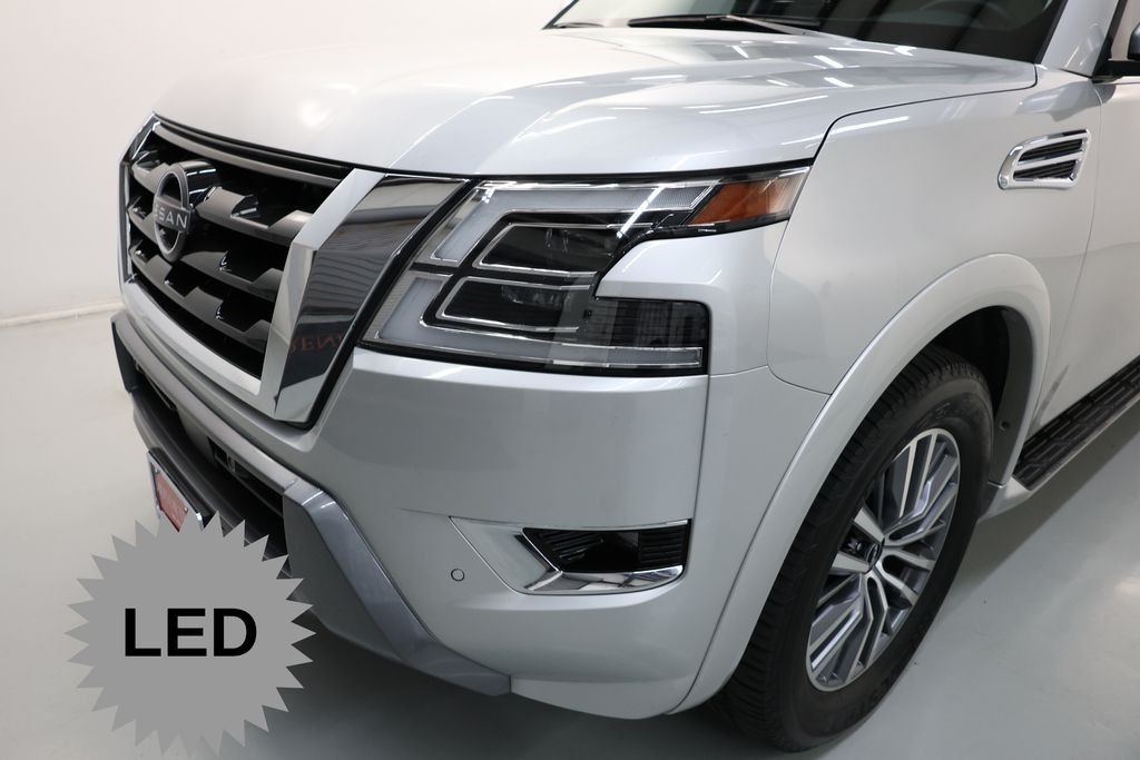 Nissan Armada Vehicle Full-screen Gallery Image 47
