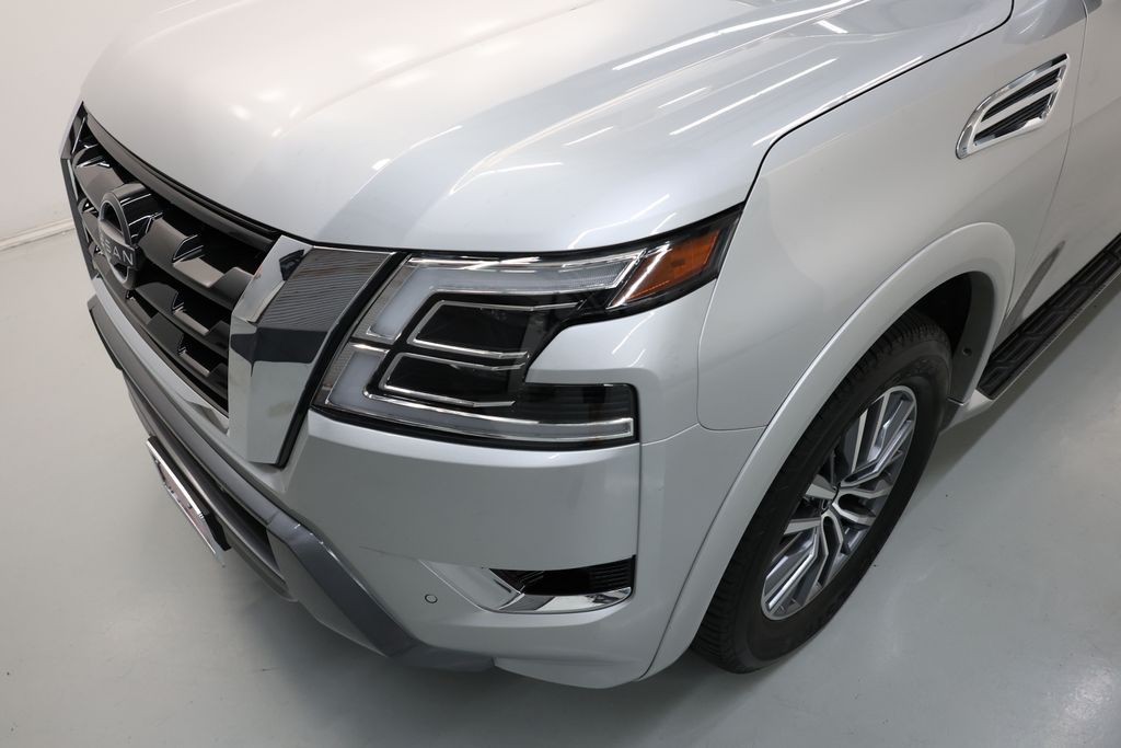 Nissan Armada Vehicle Full-screen Gallery Image 58