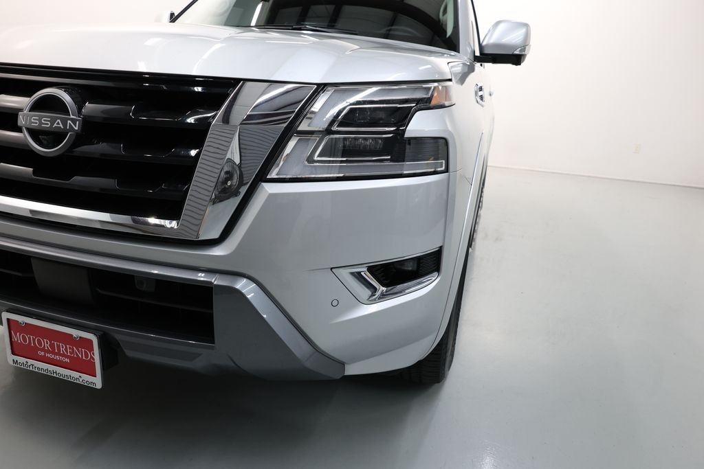 Nissan Armada Vehicle Full-screen Gallery Image 59