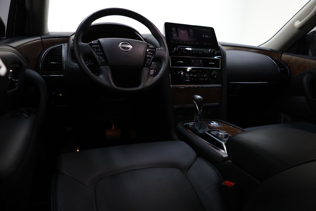 Nissan Armada Vehicle Full-screen Gallery Image 79