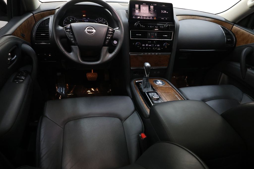 Nissan Armada Vehicle Full-screen Gallery Image 80