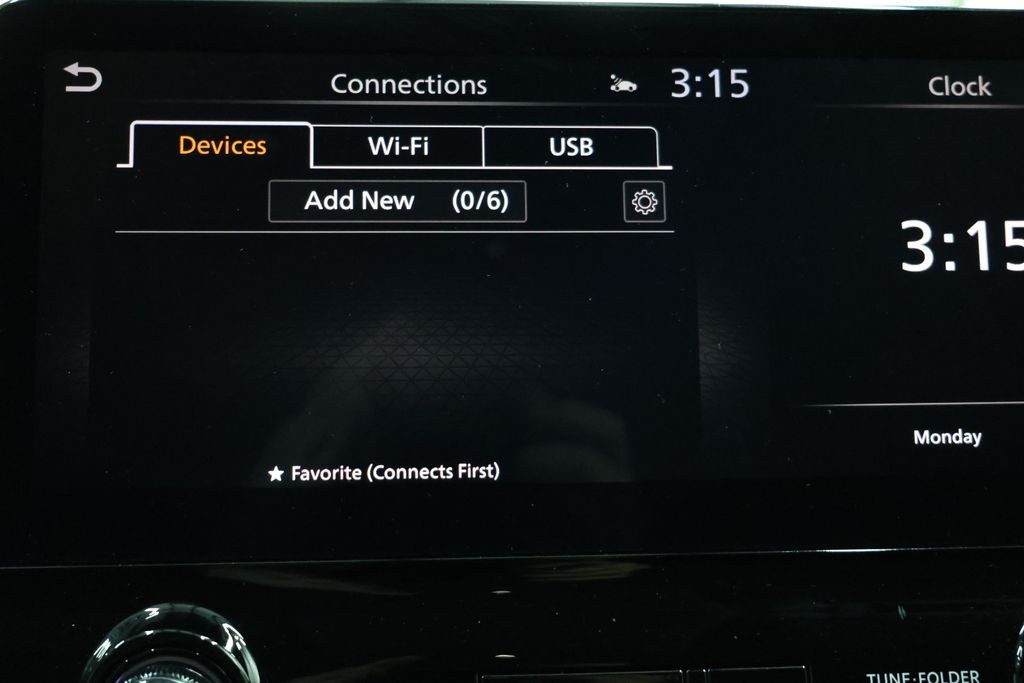 Nissan Armada Vehicle Full-screen Gallery Image 99