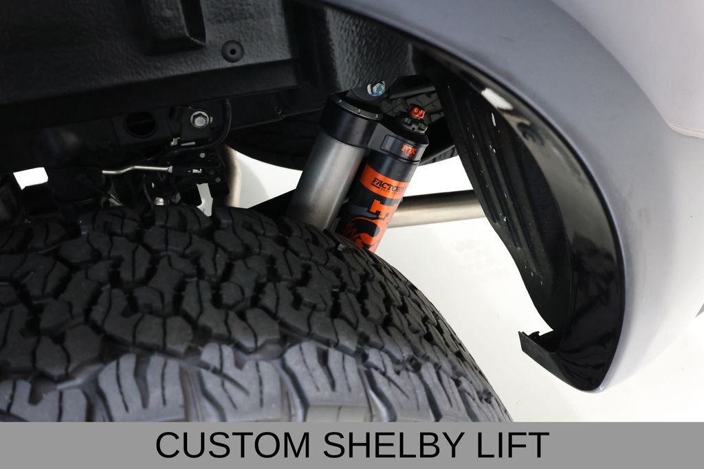 Ford F-150 Vehicle Full-screen Gallery Image 07