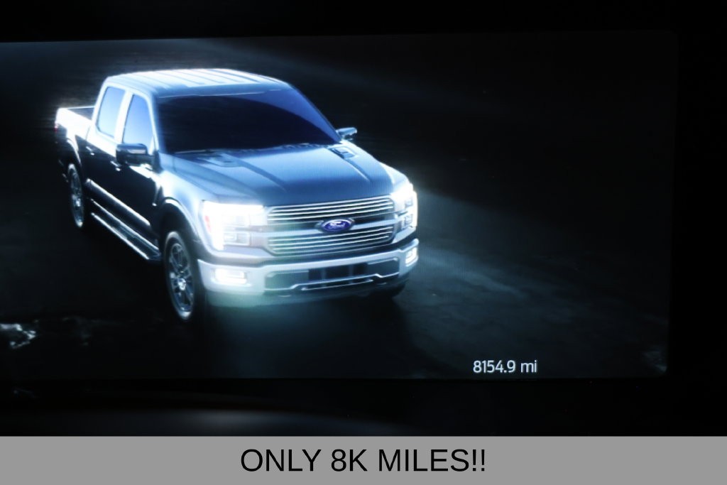 Ford F-150 Vehicle Full-screen Gallery Image 08