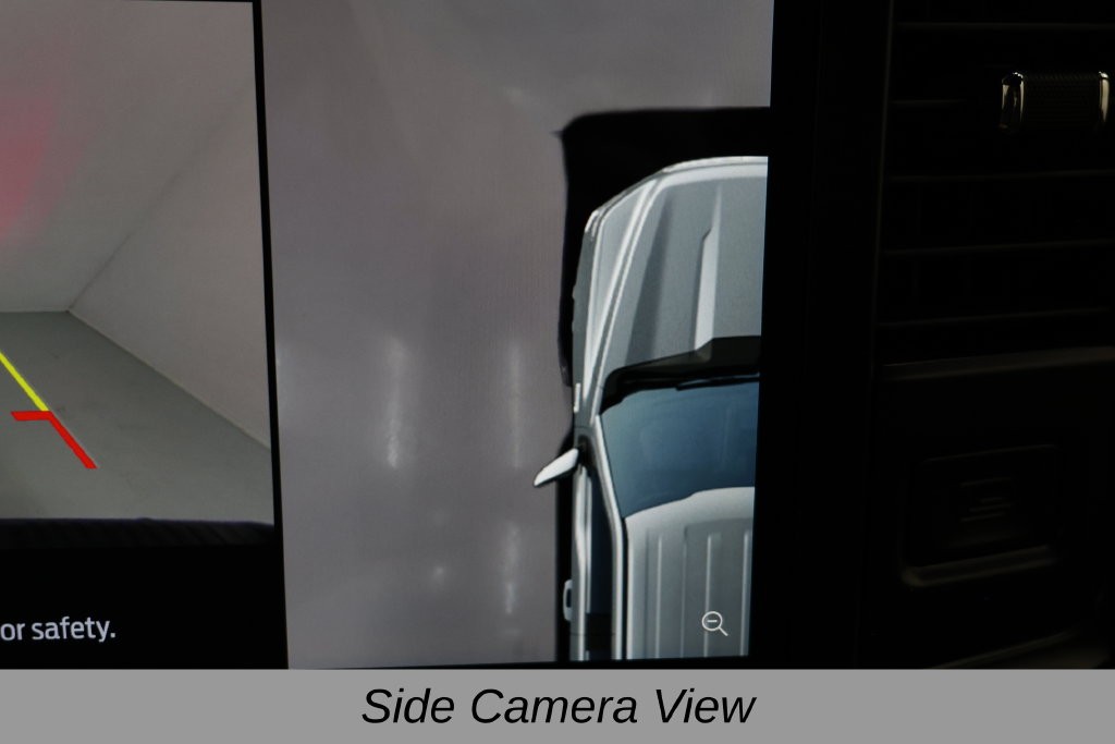 Ford F-150 Vehicle Full-screen Gallery Image 28