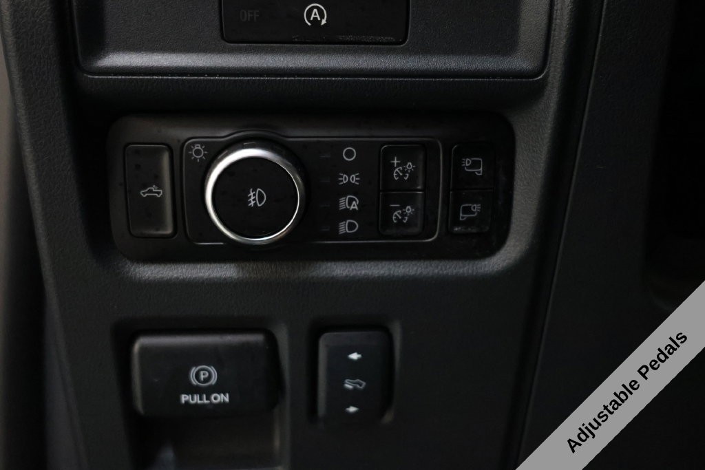 Ford F-150 Vehicle Full-screen Gallery Image 49