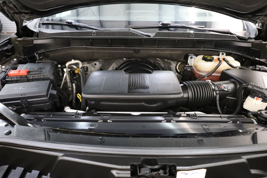 Chevrolet Suburban Vehicle Full-screen Gallery Image 100