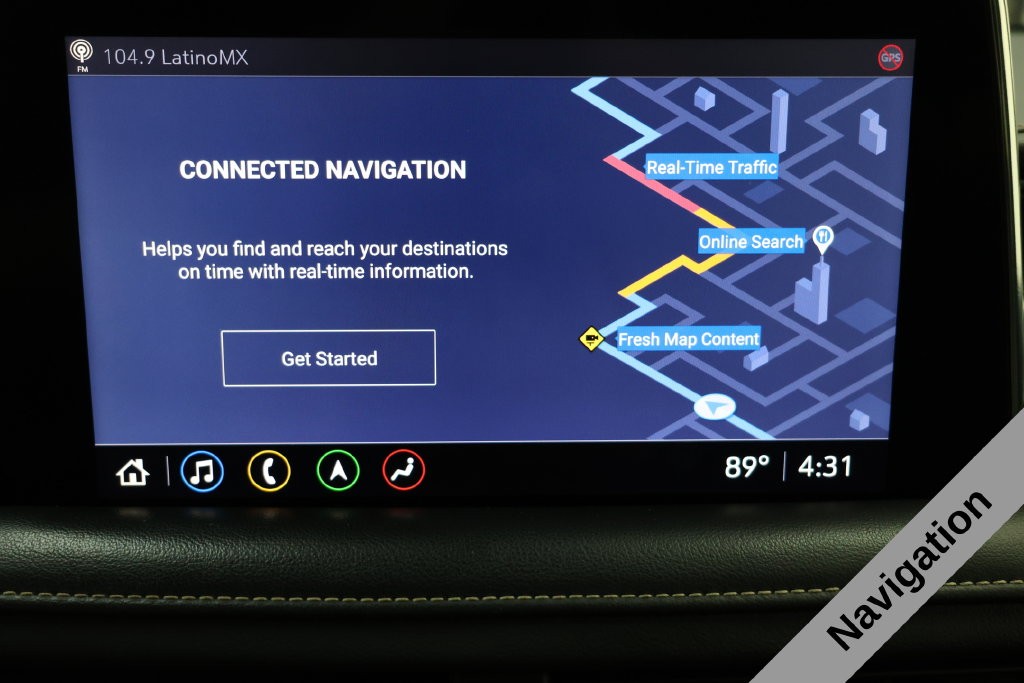 Chevrolet Suburban Vehicle Full-screen Gallery Image 24