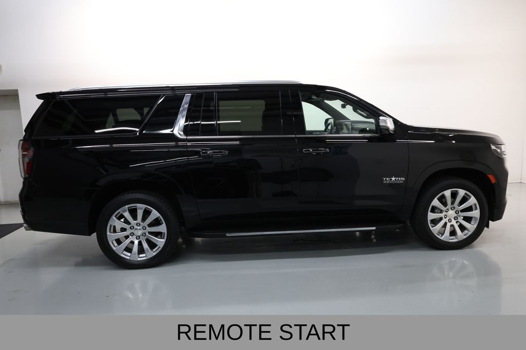 Chevrolet Suburban Vehicle Full-screen Gallery Image 28