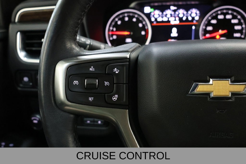 Chevrolet Suburban Vehicle Full-screen Gallery Image 42