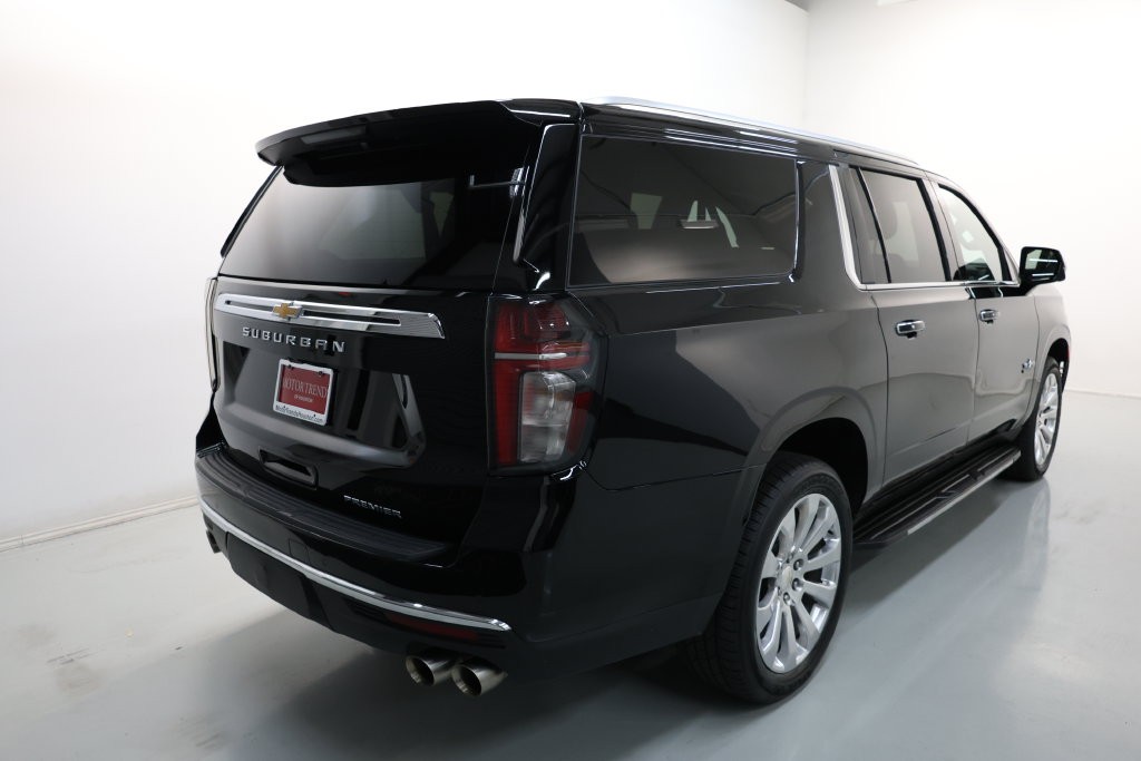 Chevrolet Suburban Vehicle Full-screen Gallery Image 61