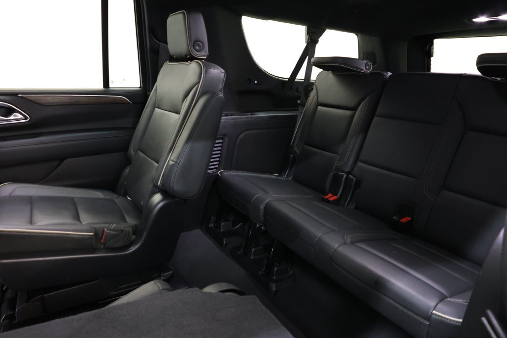 Chevrolet Suburban Vehicle Full-screen Gallery Image 73