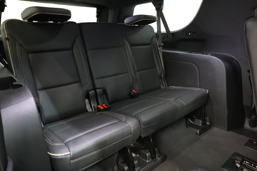 Chevrolet Suburban Vehicle Full-screen Gallery Image 74