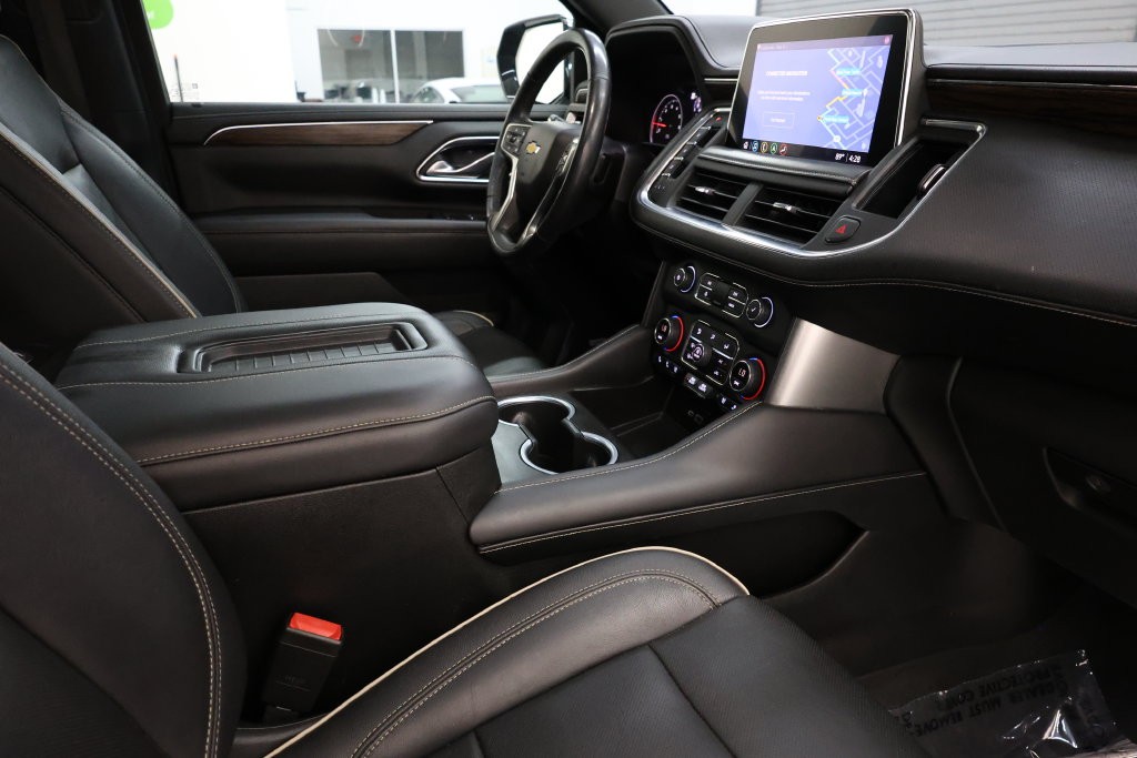Chevrolet Suburban Vehicle Full-screen Gallery Image 76