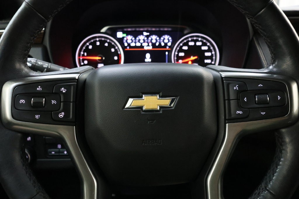 Chevrolet Suburban Vehicle Full-screen Gallery Image 91