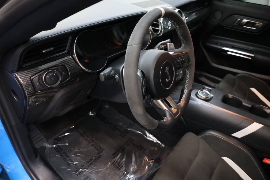 Ford Mustang Vehicle Full-screen Gallery Image 100