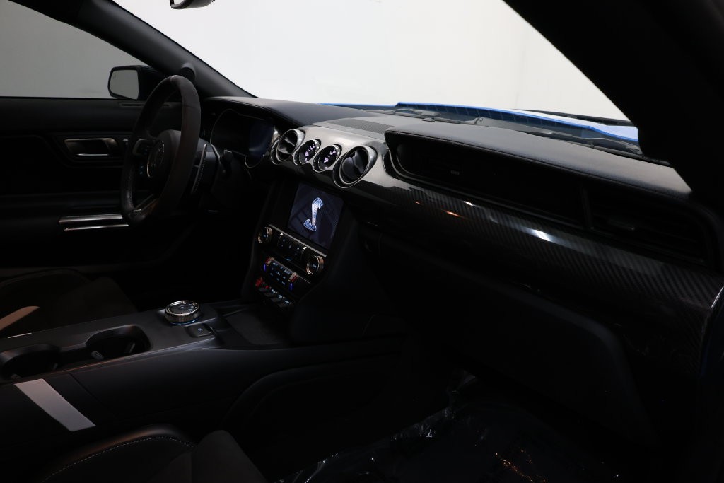 Ford Mustang Vehicle Full-screen Gallery Image 101