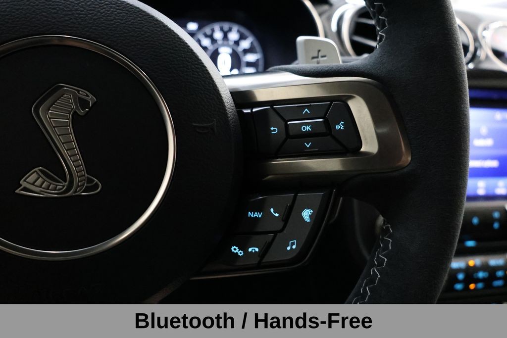 Ford Mustang Vehicle Full-screen Gallery Image 45