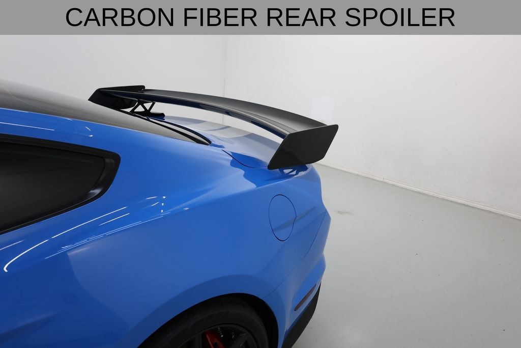 Ford Mustang Vehicle Full-screen Gallery Image 50