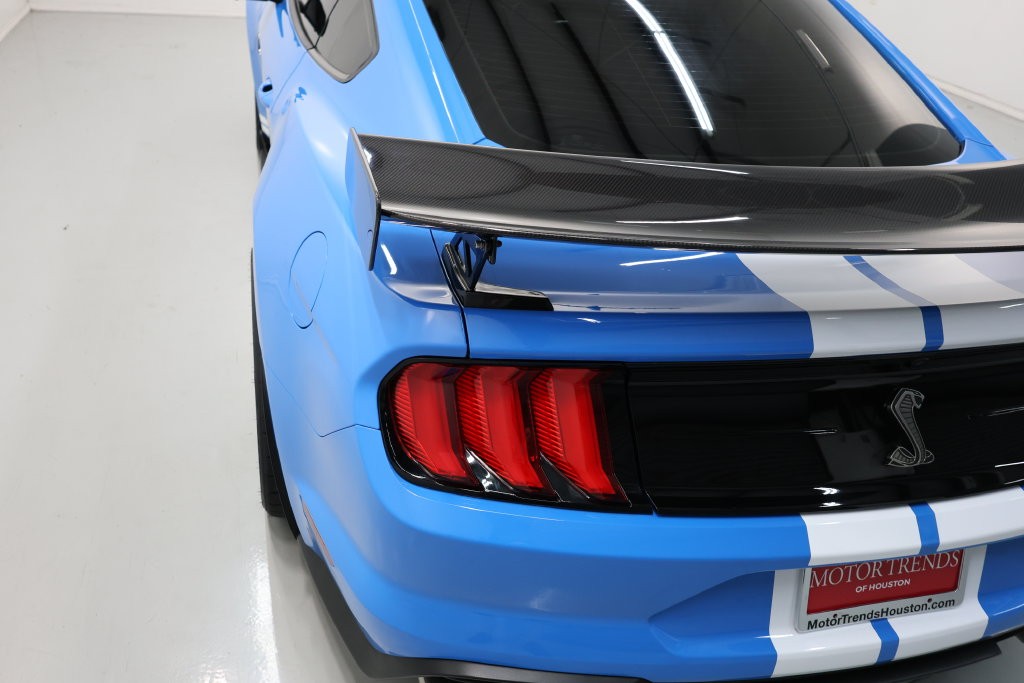 Ford Mustang Vehicle Full-screen Gallery Image 75