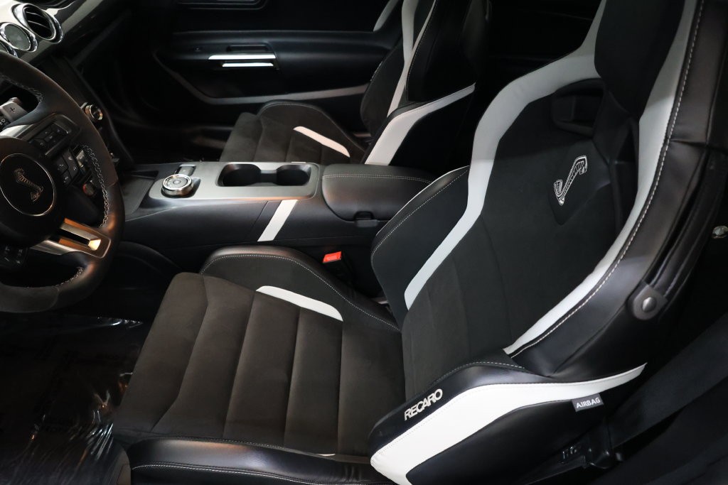 Ford Mustang Vehicle Full-screen Gallery Image 89