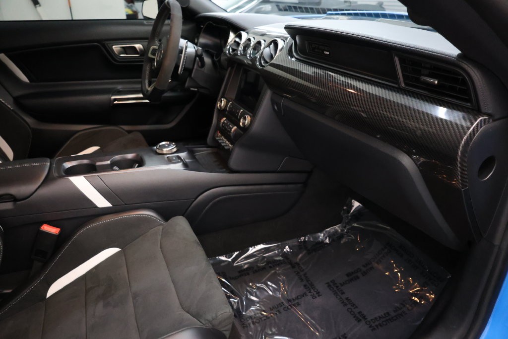 Ford Mustang Vehicle Full-screen Gallery Image 92