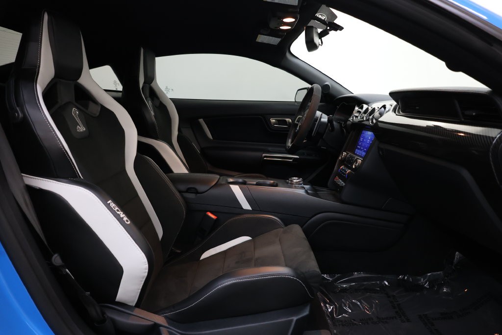 Ford Mustang Vehicle Full-screen Gallery Image 95