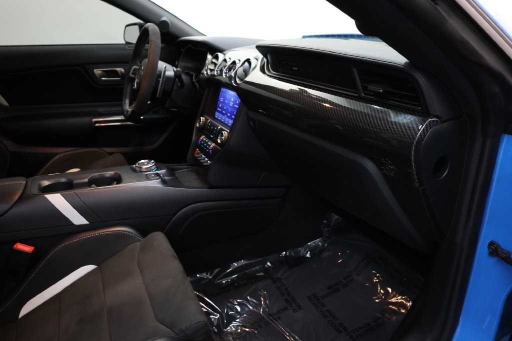 Ford Mustang Vehicle Full-screen Gallery Image 96