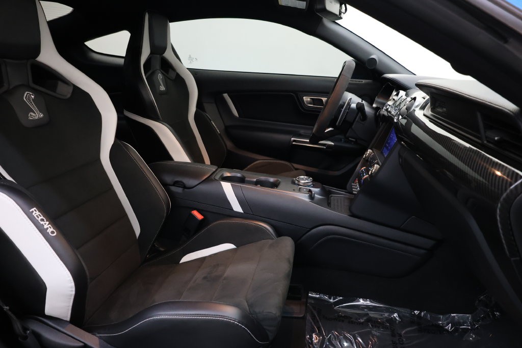 Ford Mustang Vehicle Full-screen Gallery Image 98