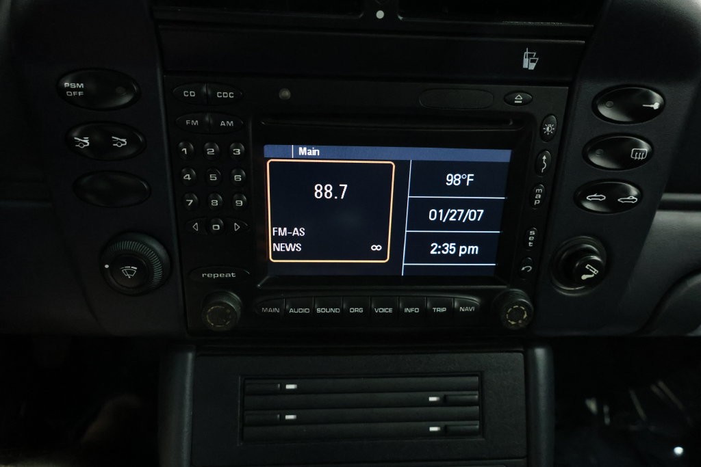 Porsche 911 Vehicle Full-screen Gallery Image 101