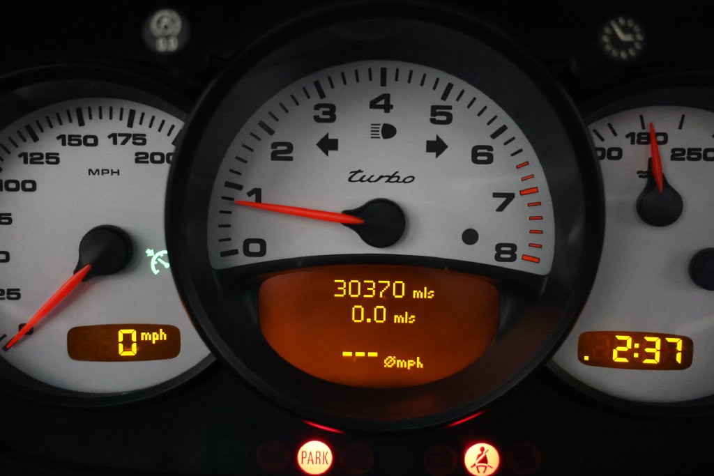 Porsche 911 Vehicle Full-screen Gallery Image 105