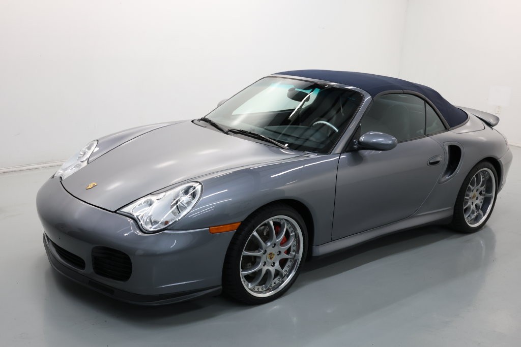 Porsche 911 Vehicle Full-screen Gallery Image 41