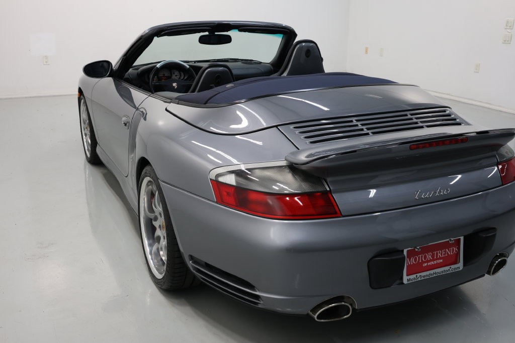 Porsche 911 Vehicle Full-screen Gallery Image 48