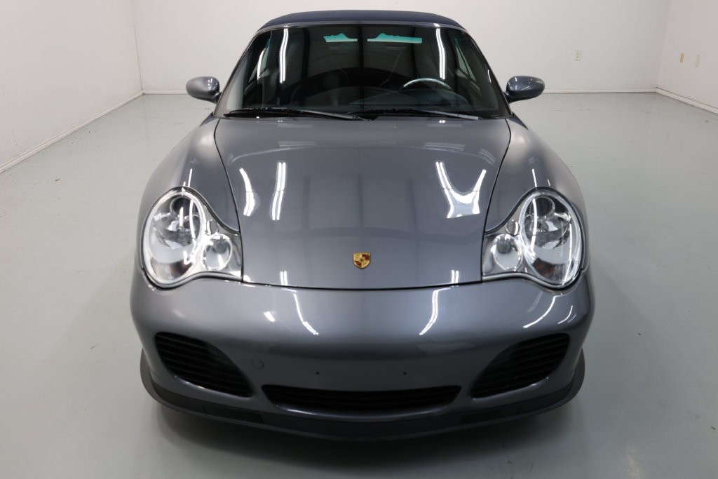 Porsche 911 Vehicle Full-screen Gallery Image 57